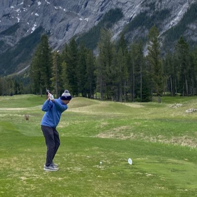 DavidSabourin72's profile picture. PhD in holding doors.