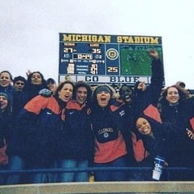 love dogs, sports, good tv shows, boundaries, and national parks. @uofillinois grad