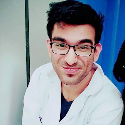 MBBS: Maulana Azad Medical College, DNB Medicine: Sir Ganga Ram Hospital