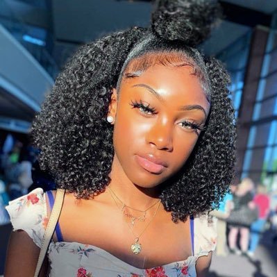 sweeteyeskelsey's profile picture. Living the life I deserve🦋✨• CCSUAlumma👩🏽‍🎓💛