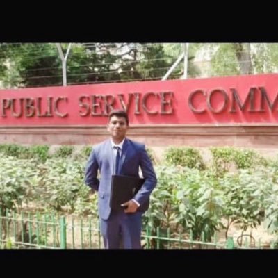 15uec051's profile picture. 