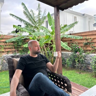 muharremozdem15's profile picture. https://t.co/AlmkdOxfmv./GAÜ İletişim Fakültesi Öğretim Üyesi/Belgesel Yönetmeni