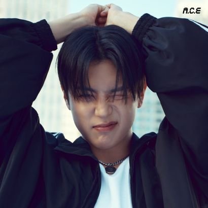 '98 She/Her 🐝 GER/ENG/ESP
Template maker for A.C.E and Stray Kids ♡ backup: @_kiranosaurus_
High resolution and updated photocard templates in Drive ⬇️