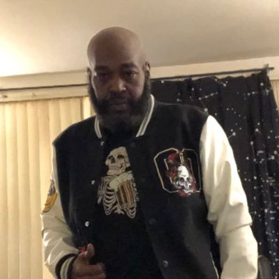 I grow only custom craft cannabis. Bigger is not always better. I don't grow for looks I grow for hooks. One hit and you are hooked to the couch.