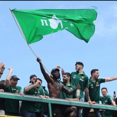 praseinaloga's profile picture. Παναθηναικος ως το κόκκαλο ☘️ ☘️☘️ My life my children  and my wife 🙏🏻