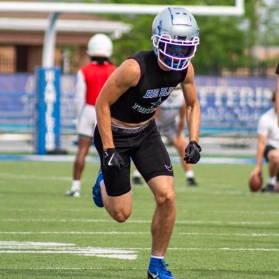 Hamilton High ‘25 | WR/S | 6’ft - 170lbs | 4.5s 40 | 3.3 GPA CaironNavey@gmail.com| C: 513.907.9671 | NCAA ID#2302787169 HC @ArvieCrouch1 @prepsrecruit