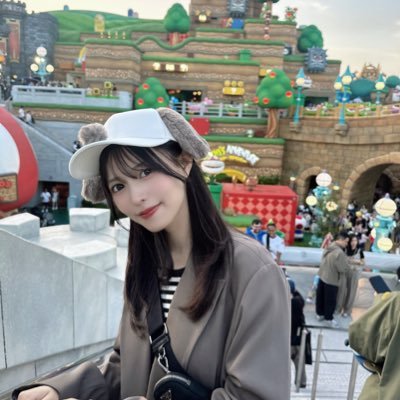 日中ハーフです🐼🇨🇳1st写真集「うれしいな」発売中!!elsyの赤色でいられてよかった❤︎みんなありがとう!