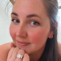 Danielle Barr (@dbarrwrites) 's Twitter Profile