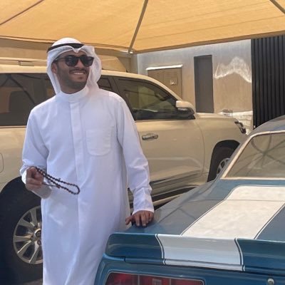 لآ تشتكي من الأيآم فليس لهآ بديل ~ ولآ تبكي على الدنيآ مادآم آخرهآ الرحيل ~