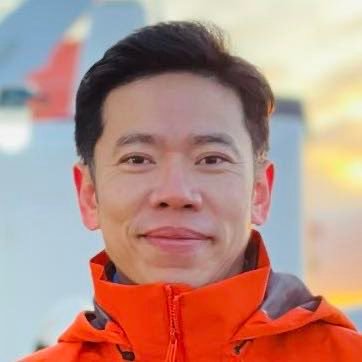 SPOTOer_Alex's profile picture. Founder of PandaClassmates AI and SPOTO, Farther of ShuaiShuai, NiuNiu And MeiMei. WeChat 2076882