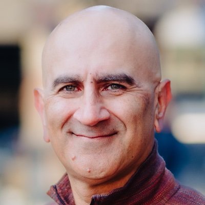 Standards, adventuring, solitude, live music, personal growth, neuroscience, longevity, emotional intelligence :: Founder of The Junto Institute