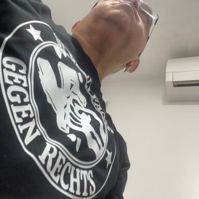 drantonchekov's profile picture. Doktorum, dahiliye uzmanıyım