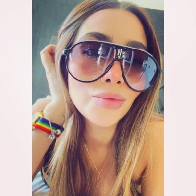 Mexicana 🇲🇽 tapatía Makeup artist/ Designer / doglover