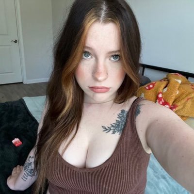 Hi guys I’m a seller and I also do meetup my dm is open let have some naughty fun 🤩 💦💦👅