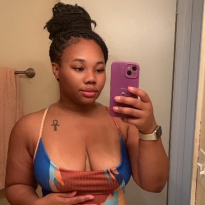 Black Goddess. Soft. Loving. Natural. Holistic. Leo ♌️. 30.