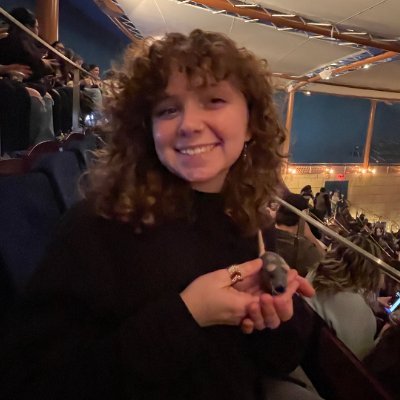 semi-sufferable movie & book nerd | she/her | uf
