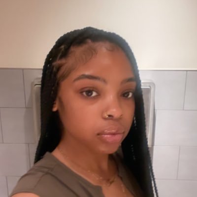xxnevia Profile Picture