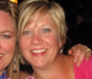 jl_reichert's profile picture. one half of @2itichicks. Im an artist, mom, wife, lover of life, God, and all the many things he has blessed me with.