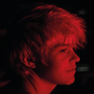 FtM, gay, he/they/it, communist, diagnosed transsexual, undiagnosed homosexual Coordinator @zagrebpride https://t.co/cuhSbnL1jt profile photo by @v_zahtila