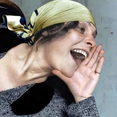comeananas's profile picture. Os fatos à luz da luta de classes