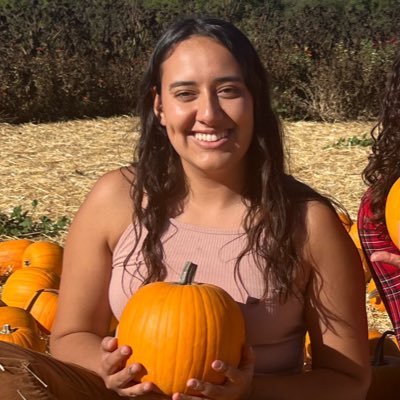 daisyrojas1221's profile picture. 22// socal