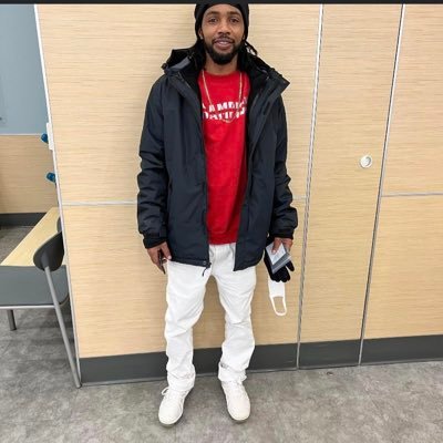 Stackemup10000's profile picture. Respect is given not earned