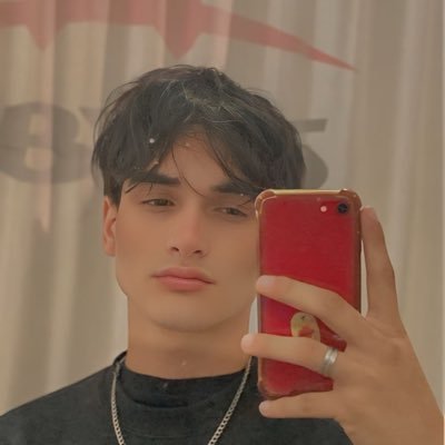 Almath19's profile picture. ig: @_aliamatias_