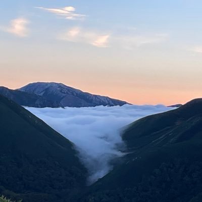 登山専用垢⛰丹沢が主な活動域で山ヒルが出ると遠征が多くなります💦丹沢の大山三峰山でほうきで落ち葉掃きをしているのは自分です(笑) 活動記録はヤマレコ(メイン)とYAMAPに登録してます。(baru) #登山道整備 #自然環境保護 #安全登山 #SDGs https://t.co/oiZVyFXEF3