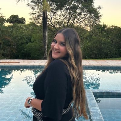 lares_alves's profile picture. You don't have to be sorry for leaving and growing up. ✨