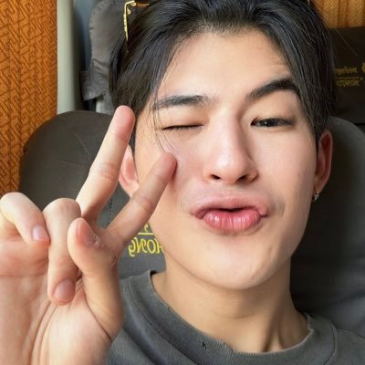 Zazizusy's profile picture. 