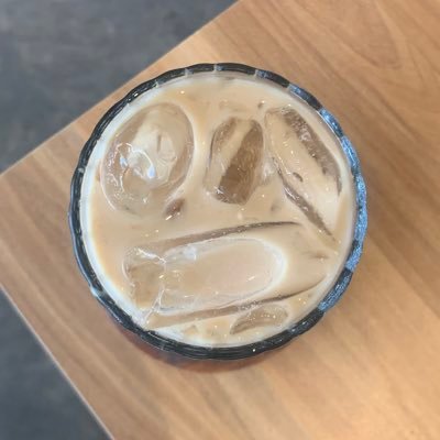 eskopidingiiin's profile picture. happy, free, confuse, lonely at the same time