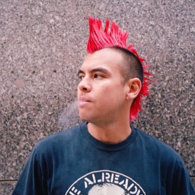 jake_takeo's profile picture. just a dude in NYC with a guitar and a camera