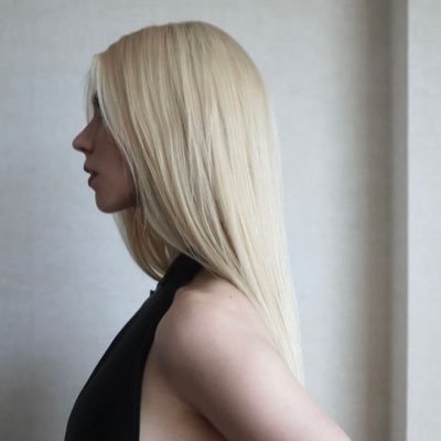 0200cal's profile picture. 23 | 📀🕯️🚬🪞🖋️🖇️