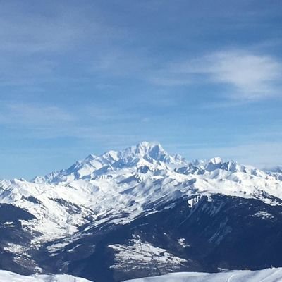 FamilyMan0305's profile picture. Entrepreneur - Paris, Londres - libéral et patriote 🇨🇵 -  oui je pense que c etait mieux avant 1981, le socialisme et l'invasion islamique ! chacun chez soi !