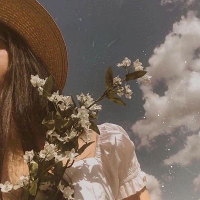 cherryyk00k's profile picture. Hii byee.                                               she/her|| ISFP|| Army💜, music 🎶, a lassan and coffeeee obsessed person.
Tell me about forever🌼