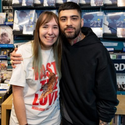 Hanna_mue's profile picture. #Zquad💛 forever.