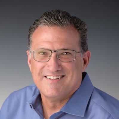 U.S. housing writer for @HomesDotCom, @CoStarNews. Pro football savant.