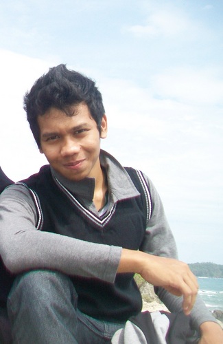 dhidhinnoer's profile picture. 