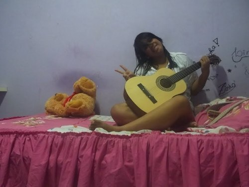 Eu quero amar, como tu amas
Me importar com os perdidos
Fazer obras maiores
Eu quero estar em meio a multidão ♫