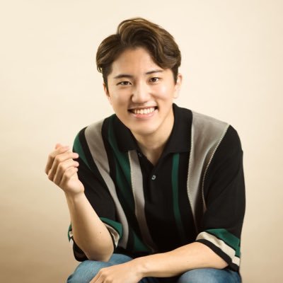 25 歳 | 『ANDO』(脚本) 『サムシング・ロッテン!』(翻訳・訳詞・タップ振付) 『白爪草』(脚本・歌詞原案) | 『ピーター・パン』(翻訳・訳詞)『ジェイミー』(翻訳・訳詞)『梨泰院クラス』(訳詞) 『W3」(脚本) narushi.fukuda17@gmail.com