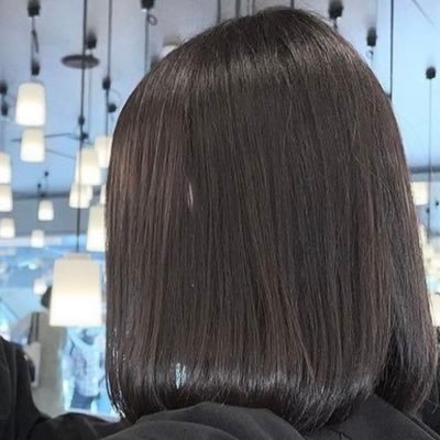 tatsuya_kamiF's profile picture. 髪フェチです😃ストレート、ロングヘア、髪束、断髪など幅広いフェチです😎髪の毛切らせてくれる女性、髪束譲って頂ける女性居ましたらDMください😆作品買っていただいた方は優遇させていただきます😃バッサリ経験7人😊 #髪フェチ #ロングヘア #断髪 #髪束 #バッサリ #ショート #ボブ #髪の毛 #買取 #買い取り