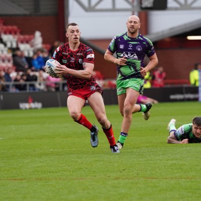 •RL Player @LeighLeopardsRL // @irelandrl• Represented by @G18EME // https://t.co/lnmgwpFqeG