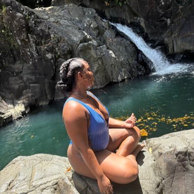 Insta : Trishia_nl , ♥️One piece❤️😌 🇲🇶🇭🇹🇨🇺. #HandballVie #BLACKLIVESMATTER 🙌🏾