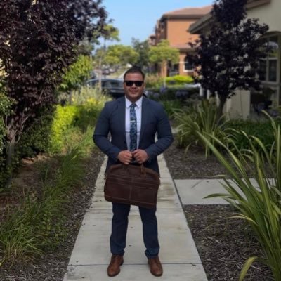 Entrepreneur Real Estate Professional 🏡 B.A. , M.A. If you can dream it then do it🍸 Forex Trader