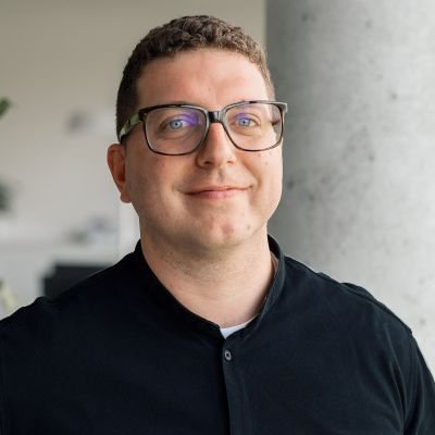 Licensed Architect in Frankfurt am M.
Working on large projects and podcaster.
I tweet about architecture and online communication.
