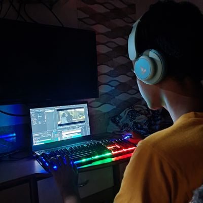 Bhavya_Visuals's profile picture. 2293