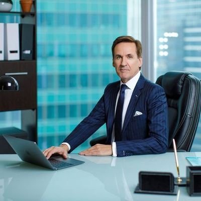 qafolabi12's profile picture. drop your cash app tag for blessings or drop your PayPal email ✉️🥰