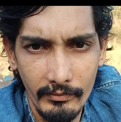 Shoaib77786khan's profile picture. Just walk away,,🌹,, somthing wrong,,😇,, just walk away,,❤️‍🩹,, जब् तलक मंज़िल नज़र ना आए ,,🚶,, just walk away👣