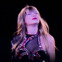 mel ⸆⸉ (@fall1ngbehind) 's Twitter Profile