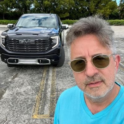 Josh79458422458's profile picture. 